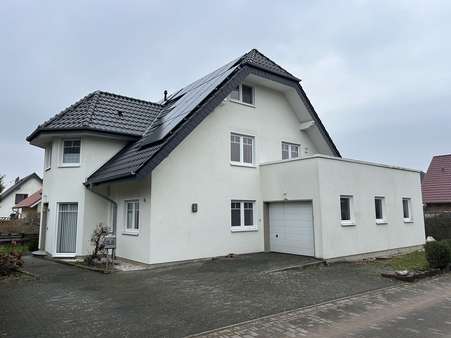 Außenansicht - Einfamilienhaus in 34414 Warburg mit 193m² kaufen