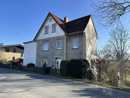 Außenfotos - Zweifamilienhaus in 32791 Lage mit 120m² kaufen