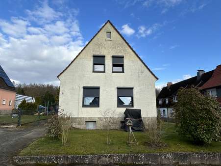 Hausansicht - Einfamilienhaus in 32825 Blomberg mit 135m² kaufen