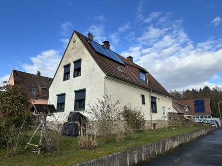 Straßenansicht - Einfamilienhaus in 32825 Blomberg mit 135m² kaufen