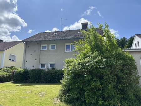 Gesamtansicht - Zweifamilienhaus in 32683 Barntrup mit 153m² kaufen