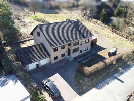 Luftbild 01 - Einfamilienhaus in 33181 Bad Wünnenberg / Bleiwäsche mit 120m² kaufen