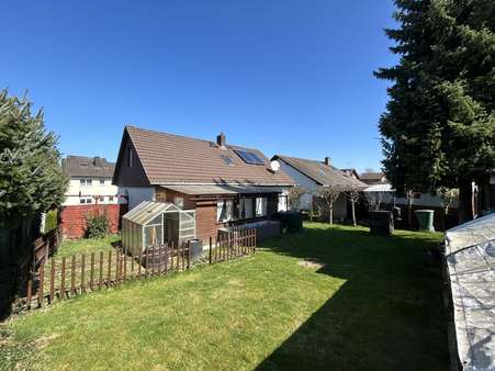 Ansicht vom Garten - Einfamilienhaus in 33178 Borchen / Kirchborchen mit 129m² kaufen