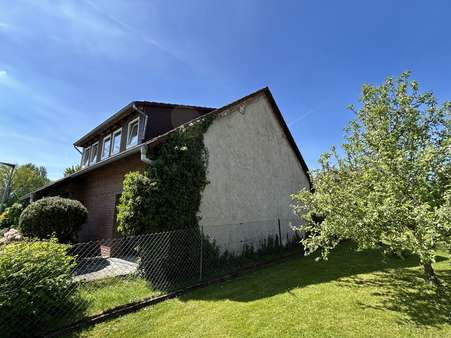 Seitenansicht - Einfamilienhaus in 32676 Lügde mit 132m² kaufen