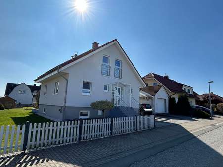 Außenansicht - Einfamilienhaus in 34479 Breuna / Wettesingen mit 106m² kaufen