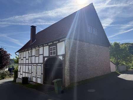 Straßenansicht - Einfamilienhaus in 33034 Brakel mit 124m² kaufen