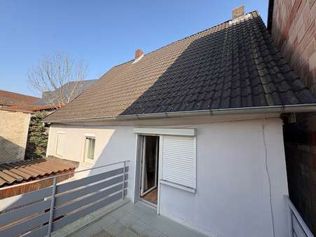 Zugang Balkon1 - Einfamilienhaus in 37671 Höxter / Albaxen mit 145m² kaufen