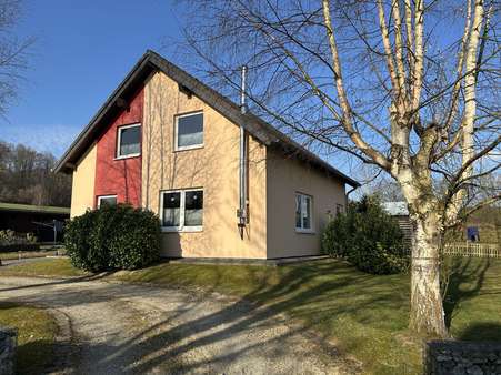 Straßenansicht - Einfamilienhaus in 32676 Lügde mit 117m² kaufen