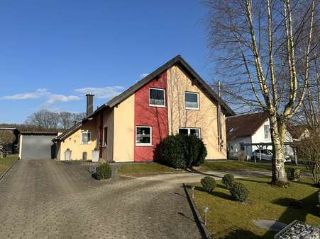 Straßenansicht - Einfamilienhaus in 32676 Lügde mit 117m² kaufen