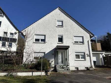 Straßenansicht - Einfamilienhaus in 32683 Barntrup / Sonneborn mit 142m² kaufen