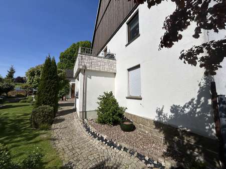 Seitenansicht - Einfamilienhaus in 32816 Schieder-Schwalenberg mit 167m² kaufen