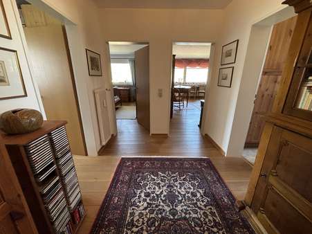 Flur - Etagenwohnung in 32760 Detmold / Heiligenkirchen mit 79m² kaufen