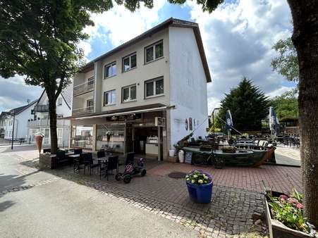 Gebäude1 von Nordost - Wohn- / Geschäftshaus in 32805 Horn-Bad Meinberg / Bad Meinberg mit 239m² als Kapitalanlage kaufen