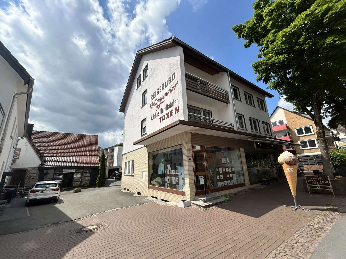 Gebäude1 von Südost - Wohn- / Geschäftshaus in 32805 Horn-Bad Meinberg / Bad Meinberg mit 239m² als Kapitalanlage kaufen