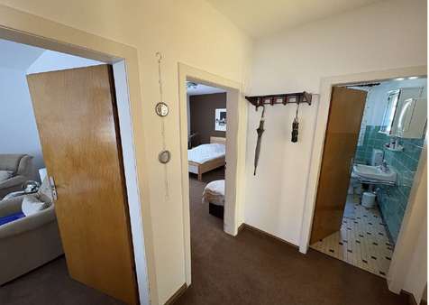 Blick in Räume - Einfamilienhaus in 37671 Höxter / Godelheim mit 120m² kaufen