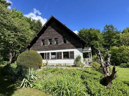 Gartenansicht - Einfamilienhaus in 32683 Barntrup mit 158m² kaufen