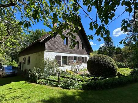 Seitenansicht - Einfamilienhaus in 32683 Barntrup mit 158m² kaufen