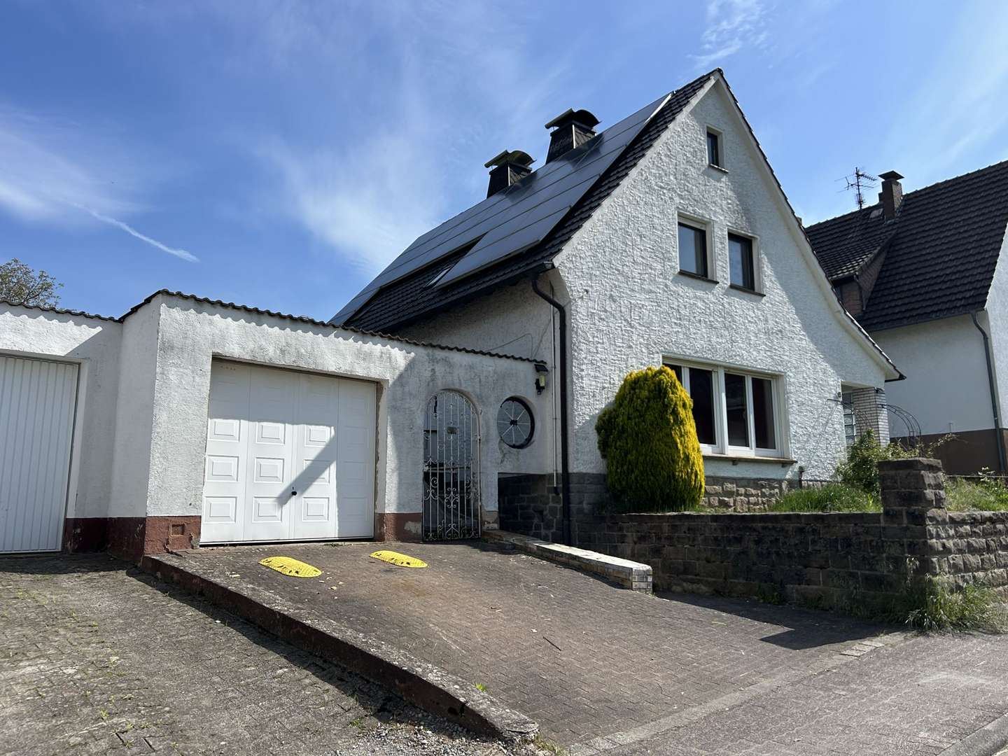 Außenansicht Außenansicht - Einfamilienhaus in 34414 Warburg / Rimbeck mit 125m² kaufen