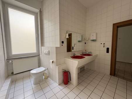 Badezimmer Badezimmer - Etagenwohnung in 32756 Detmold mit 117m² kaufen