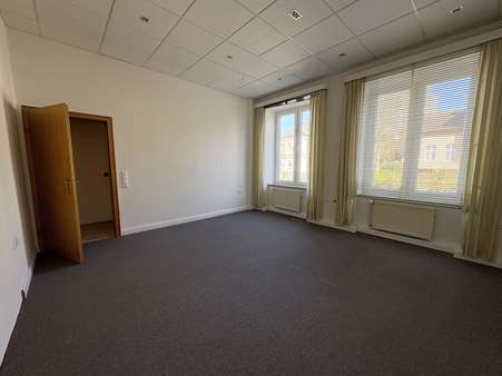 Zimmer (2) Zimmer (2) - Etagenwohnung in 32756 Detmold mit 117m² kaufen