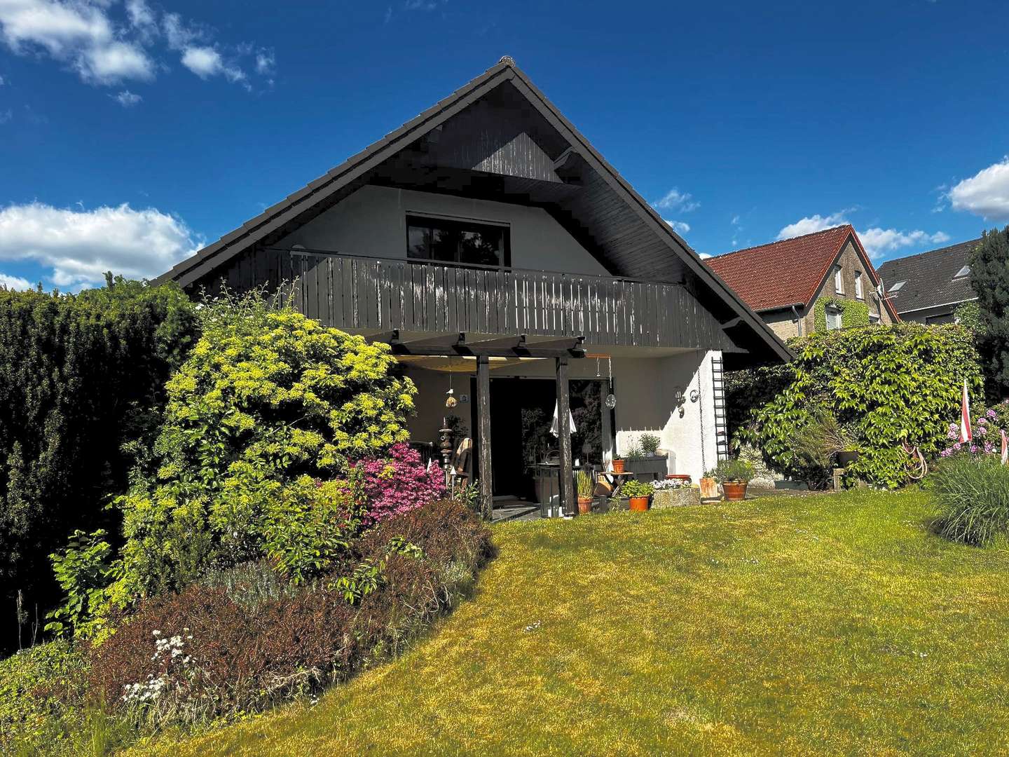 Exposéfoto - Einfamilienhaus in 32791 Lage mit 125m² kaufen
