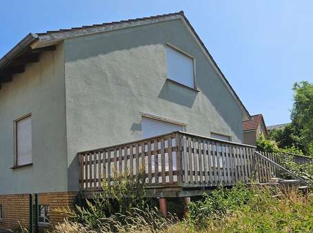 Terrasse / Nord-Ost Ansicht Terrasse / Nord-Ost Ansicht - Einfamilienhaus in 37671 Höxter / Lüchtringen mit 186m² kaufen