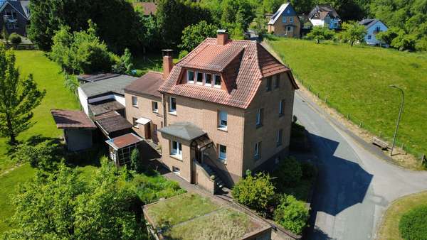 Luftbild Luftbild - Zweifamilienhaus in 32760 Detmold mit 215m² kaufen
