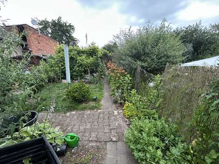 Garten - Zweifamilienhaus in 32683 Barntrup mit 175m² kaufen