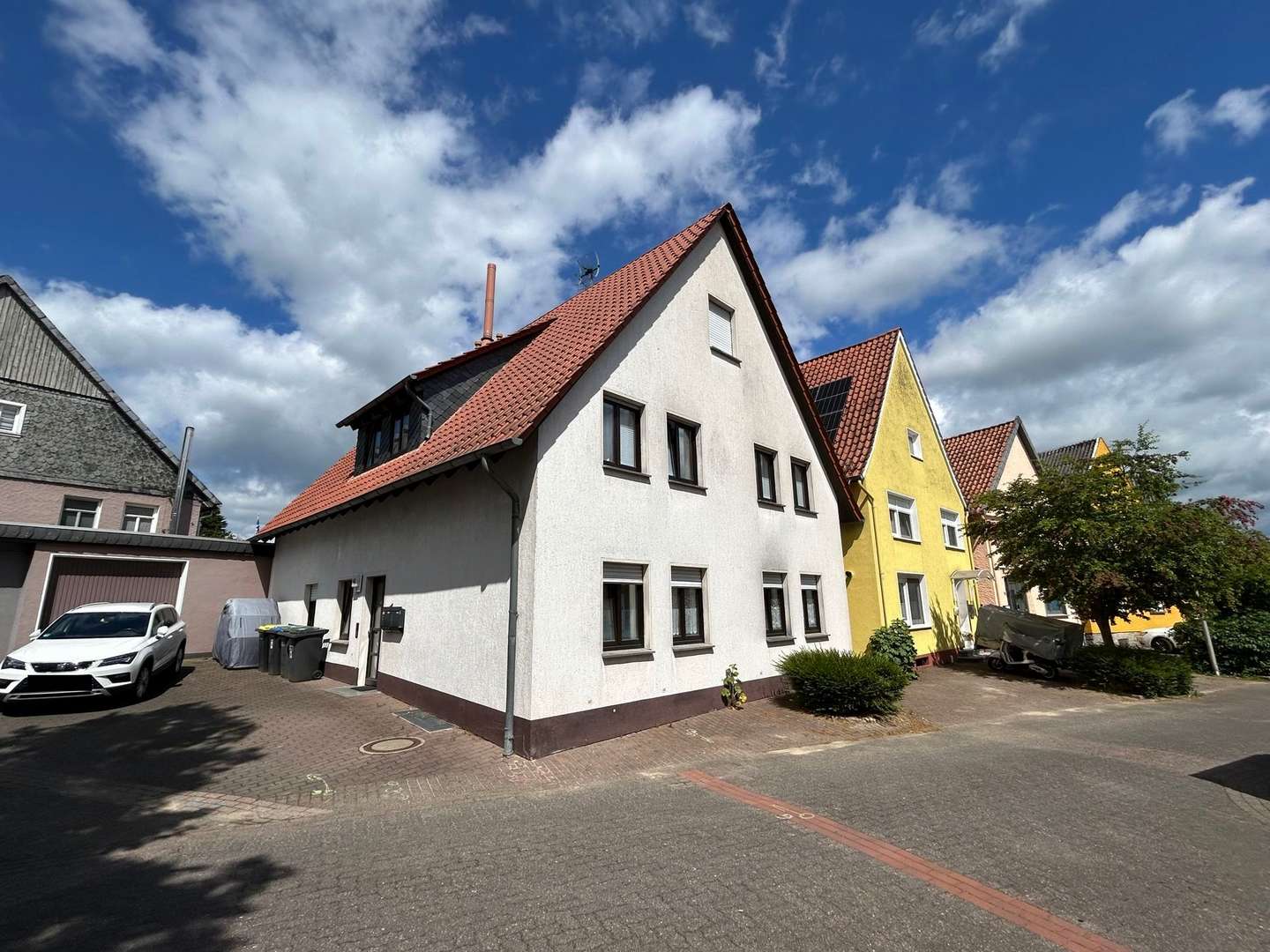 Exposé-Foto - Zweifamilienhaus in 32683 Barntrup mit 175m² kaufen