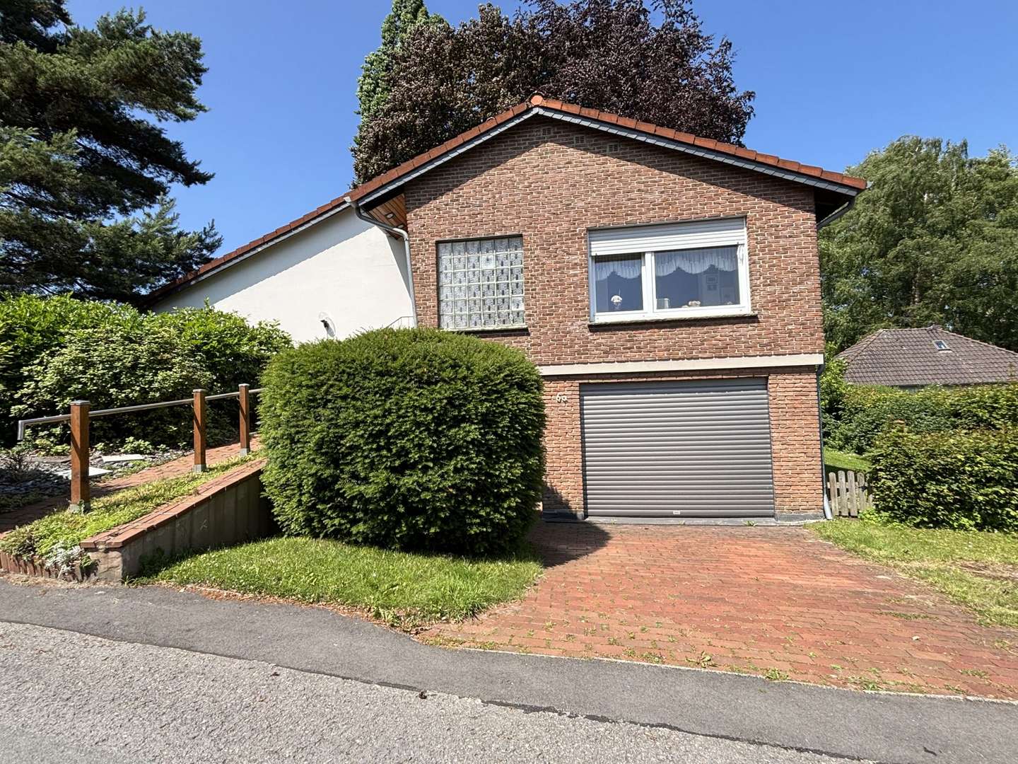 Exposéfoto Exposéfoto - Haus in 32760 Detmold / Hiddesen mit 117m² kaufen