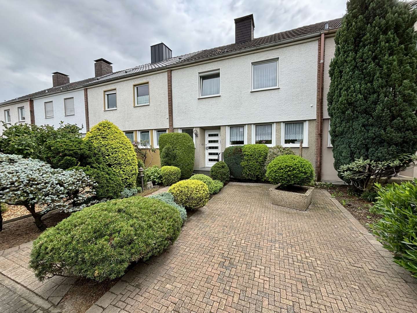 Exposé - Reihenmittelhaus in 33104 Paderborn / Schloß Neuhaus mit 96m² kaufen