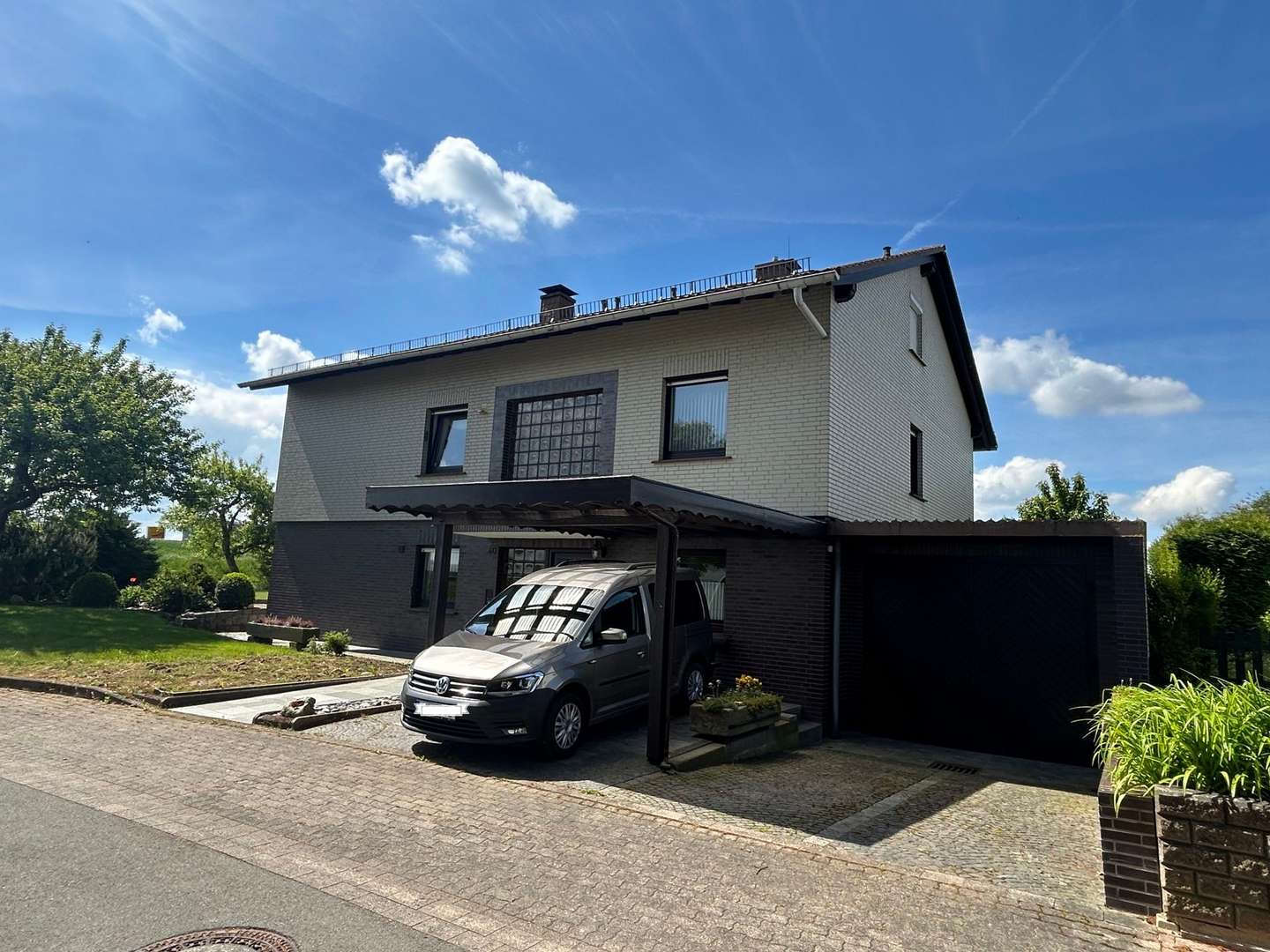 Außenansicht Außenansicht - Haus in 34414 Warburg / Daseburg mit 200m² kaufen