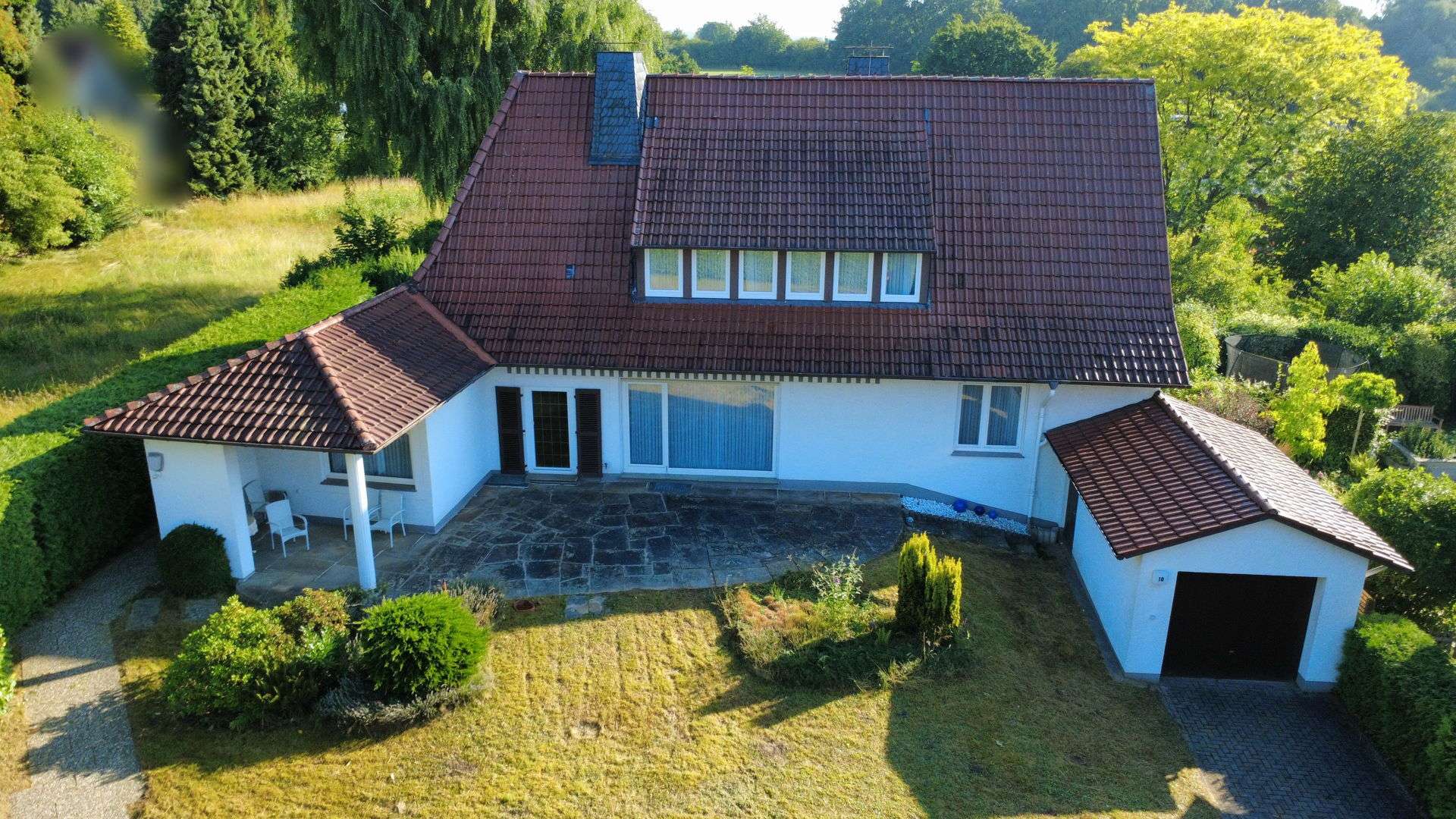 Exposéfoto Exposéfoto - Zweifamilienhaus in 32760 Detmold / Hiddesen mit 214m² kaufen
