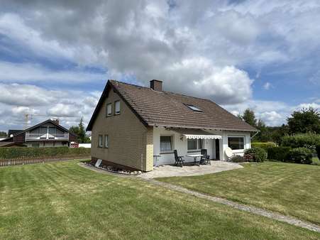 Seitenansicht - Haus in 32825 Blomberg mit 106m² kaufen