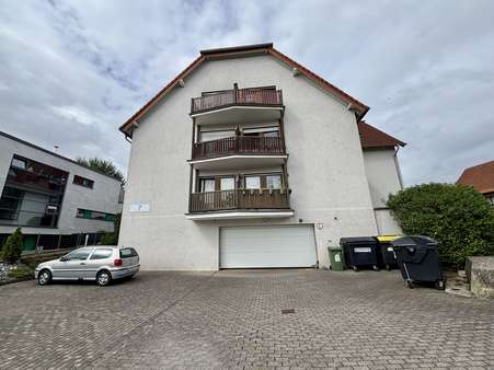 Einfahrt Tiefgarage Einfahrt Tiefgarage - Dachgeschosswohnung in 33106 Paderborn / Wewer mit 34m² kaufen