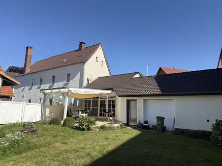 Rückseite  - Einfamilienhaus in 33034 Brakel / Hembsen mit 190m² kaufen