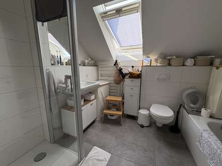 Bad - Dachgeschosswohnung in 32756 Detmold mit 105m² kaufen
