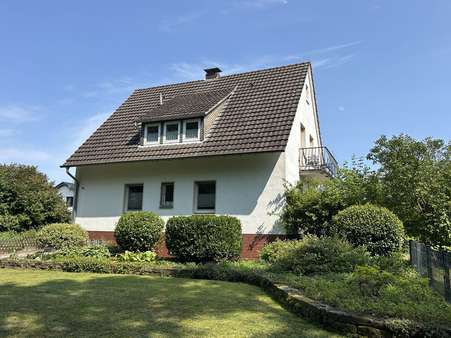 Außenansicht - Einfamilienhaus in 34431 Marsberg mit 140m² kaufen