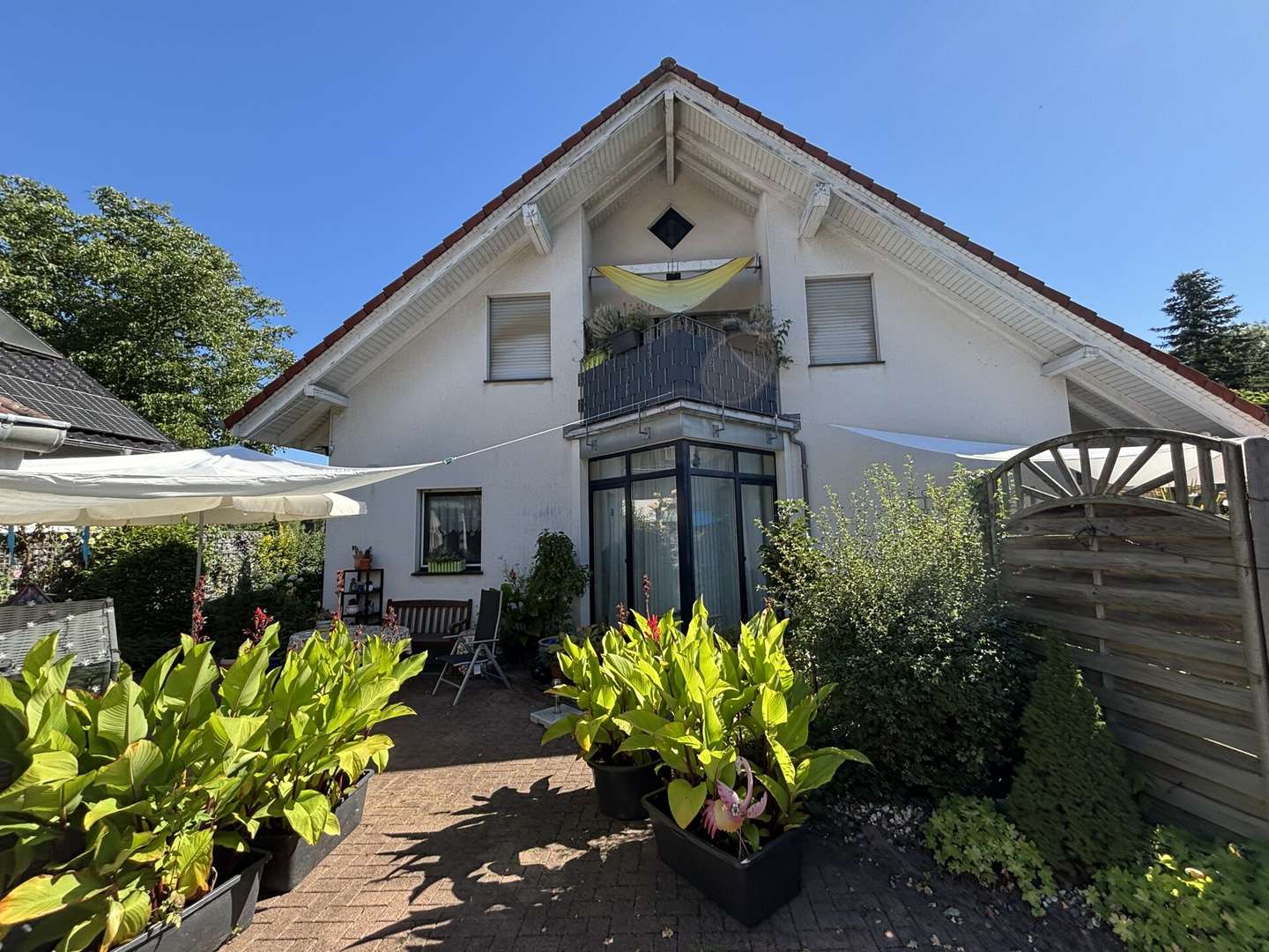 Außenansicht Außenansicht - Mehrfamilienhaus in 33178 Borchen / Kirchborchen mit 220m² kaufen