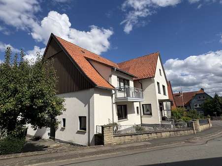 Seitenansicht - Einfamilienhaus in 32816 Schieder-Schwalenberg mit 140m² kaufen