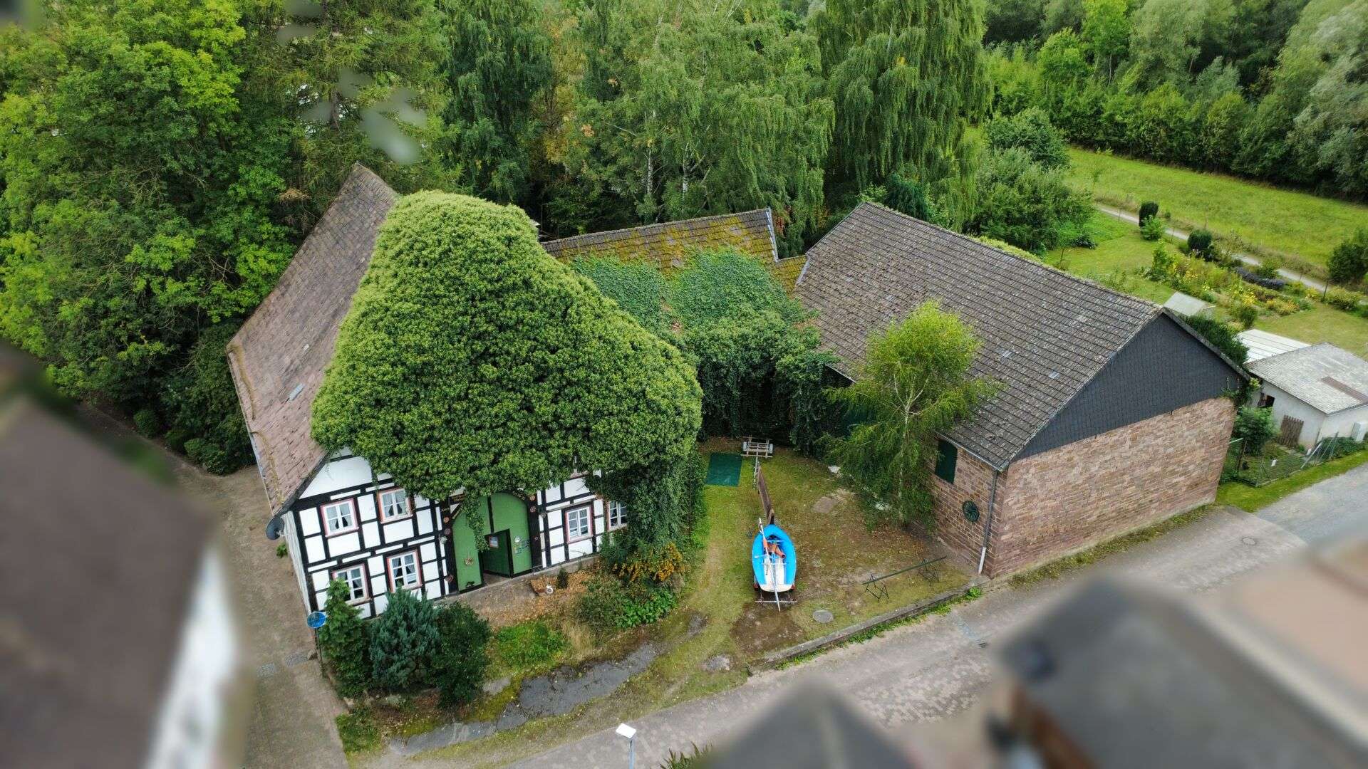 Exposéfoto - Resthof in 37697 Lauenförde / Meinbrexen mit 295m² kaufen