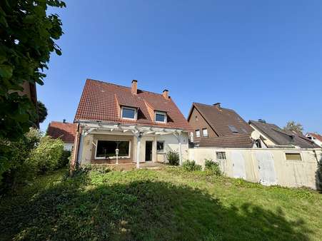Ansicht aus dem Garten Ansicht aus dem Garten - Einfamilienhaus in 33098 Paderborn mit 147m² kaufen