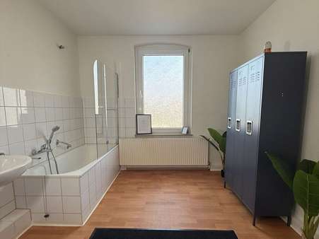 Badezimmer - Etagenwohnung in 33102 Paderborn mit 80m² kaufen