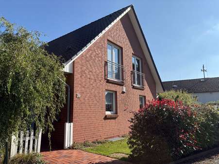 Straßenansicht  - Einfamilienhaus in 32683 Barntrup mit 118m² kaufen