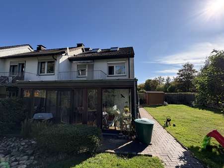 Gartenansicht Gartenansicht - Reihenendhaus in 32756 Detmold mit 80m² kaufen