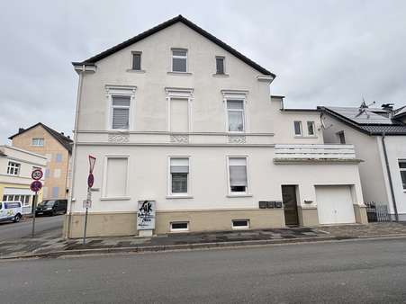 Straßenansicht - Zweifamilienhaus in 32791 Lage mit 220m² kaufen