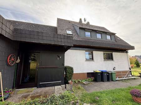 Rückansicht - Zweifamilienhaus in 32758 Detmold mit 140m² kaufen