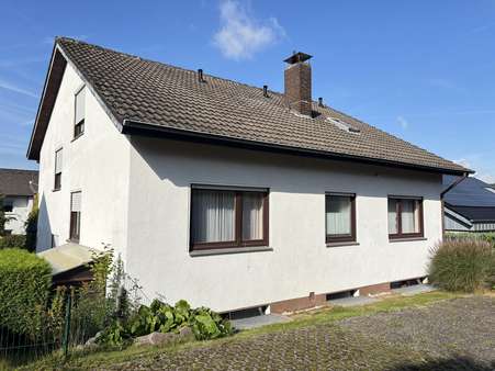 Seitenansicht - Einfamilienhaus in 32758 Detmold / Klüt mit 173m² kaufen