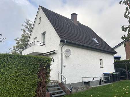 Rückseite - Einfamilienhaus in 32791 Lage mit 100m² kaufen