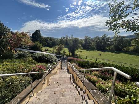 Außentreppe - Bungalow in 34439 Willebadessen mit 174m² kaufen
